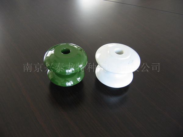 小絕緣子